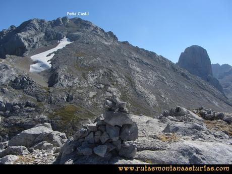 Ruta Peña Castil y Cueva del Hielo: Cima de Cabeza de los Tortorios