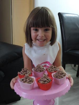 CUPCAKES DE VAINILLA Y TRUFA....ESPECIALES!!! ( BY DANIELA)