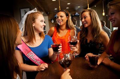 Más ideas para una despedida de soltera divertida Más ideas para una despedida de soltera divertida