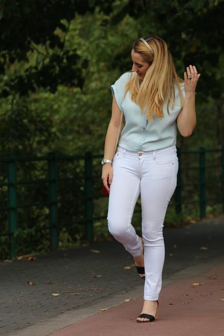 Blanco y vaquero Blanco y vaquero