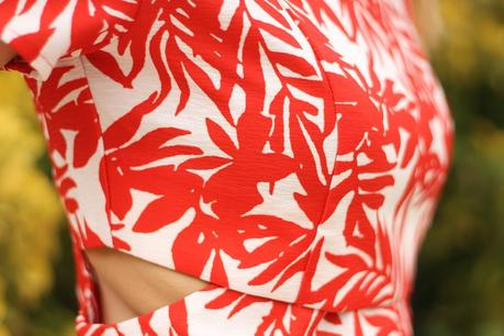 ¡Buenos días!Hoy os enseño un look junto a una blogger de... ¡Buenos días!Hoy os enseño un look junto a una blogger de...