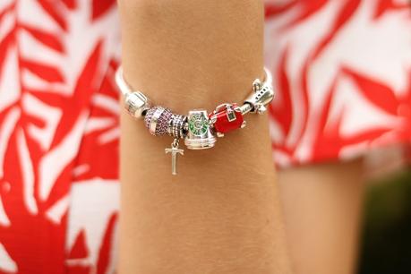 ¡Buenos días!Hoy os enseño un look junto a una blogger de... ¡Buenos días!Hoy os enseño un look junto a una blogger de...