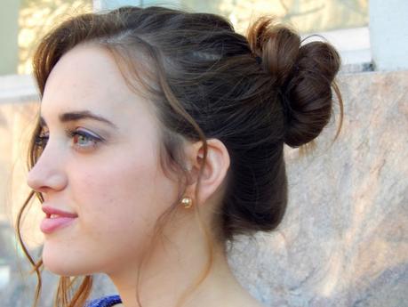 ¡Buenos días!Hoy os enseño un look junto a una blogger de... ¡Buenos días!Hoy os enseño un look junto a una blogger de...