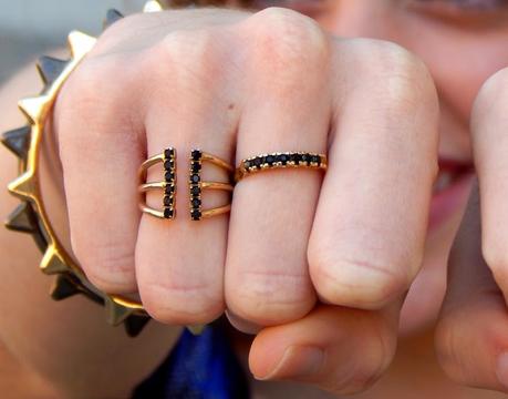¡Buenos días!Hoy os enseño un look junto a una blogger de... ¡Buenos días!Hoy os enseño un look junto a una blogger de...