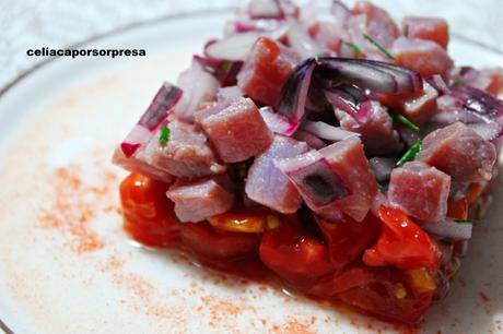 ATÚN FRESCO MARINADO CON TOMATE ROSA DE ARAGÓN atun-marinado-con-tomate-rosa-de-cerca