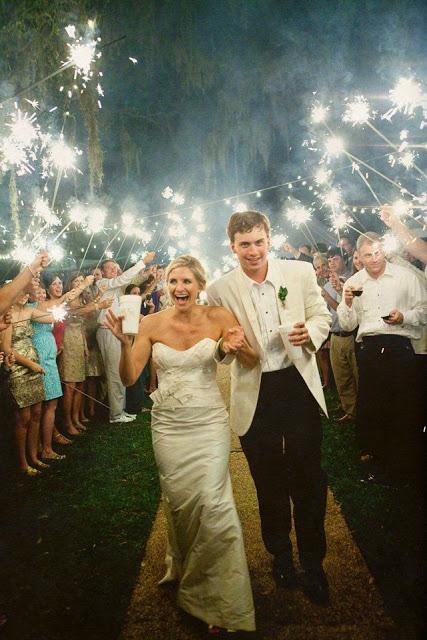 Pon bengalas en tu boda y que brille el amor