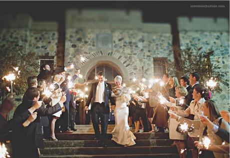 Pon bengalas en tu boda y que brille el amor