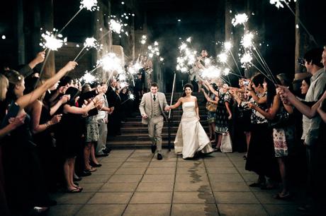 Pon bengalas en tu boda y que brille el amor