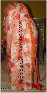 pieza haciendo fuelle www.patronycostura.com