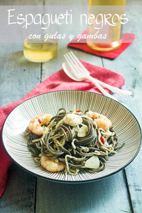 Espagueti negros con gulas y gambas Espagueti negros con gulas y gambas