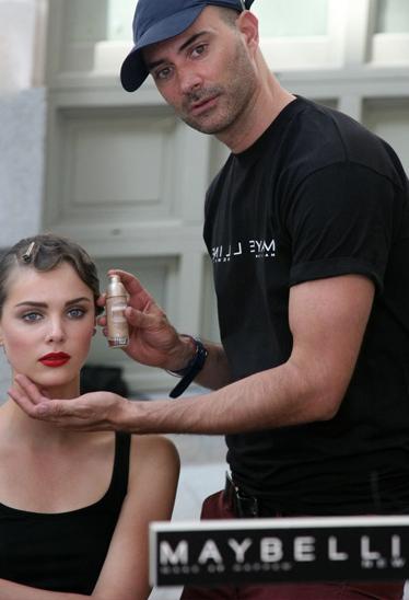 Maybelline NY Maquillador de los Desfiles de la Segunda Jornada de Madrid Fashion Show Maybelline NY Maquillador de los Desfiles de la Segunda Jornada de Madrid Fashion Show