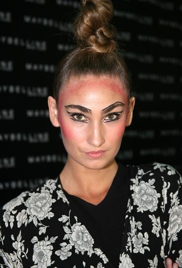 Maybelline NY Maquillador de los Desfiles de la Segunda Jornada de Madrid Fashion Show Maybelline NY Maquillador de los Desfiles de la Segunda Jornada de Madrid Fashion Show