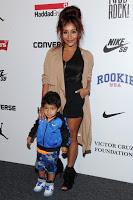 Snooki asiste a un desfile de la NYFW con una cita súper elegante Snooki asiste a un desfile de la NYFW con una cita súper elegante