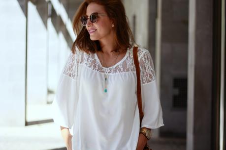 Blusa de encaje blanco Blusa de encaje blanco
