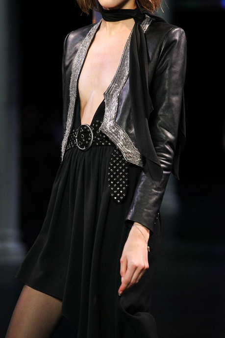 Silk Tie Scarf, el accesorio de este otoño slik_tie_scarf