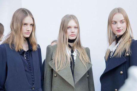 Silk Tie Scarf, el accesorio de este otoño chloe-rtw-fall-2015-backstage-08