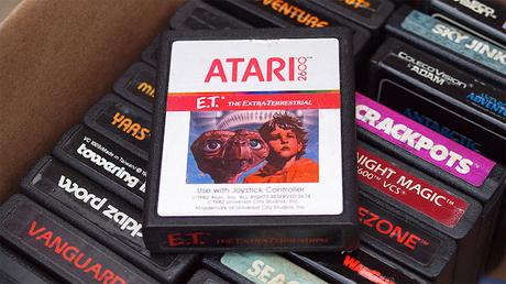 EL PEOR VIDEOJUEGO DE LA HISTORIA: E.T. DE ATARI (1982)