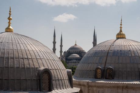 La mezquita azul entre cúpulas. Foto: Sara Gordón