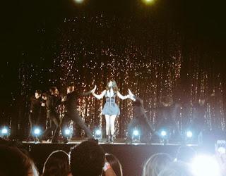 Selena Gomez actuando ayer en #REVIVALevent Selena Gomez actuando ayer en #REVIVALevent