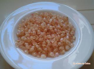 Ensalada de canónigos con vinagreta de granada Ensalada de canónigos con vinagreta de granada