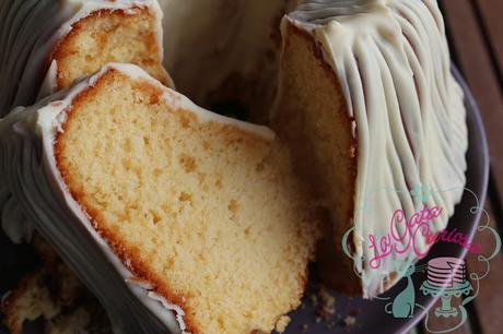 BUNDT CAKE DE LECHE CONDENSADA Y CHOCOLATE BLANCO BUNDT CAKE DE LECHE CONDENSADA Y CHOCOLATE BLANCO