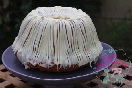 BUNDT CAKE DE LECHE CONDENSADA Y CHOCOLATE BLANCO BUNDT CAKE DE LECHE CONDENSADA Y CHOCOLATE BLANCO