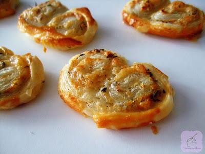 Palmeras de queso y tomillo Palmeras de queso y tomillo