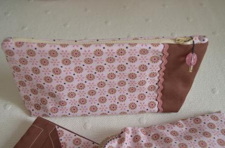 Bolsita, libreta y funda de gafas a juego. Bolsita, libreta y funda de gafas a juego.