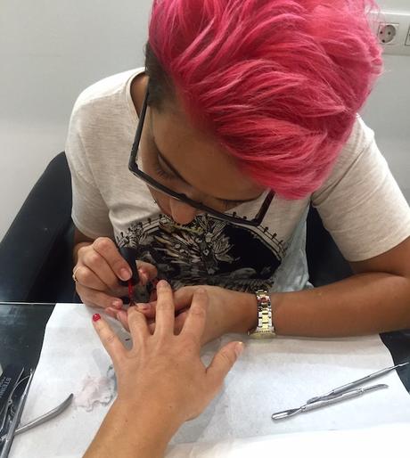 Salón Louis Philippe. Belleza a un clic de distancia con Blissbooker louis philippe manicura