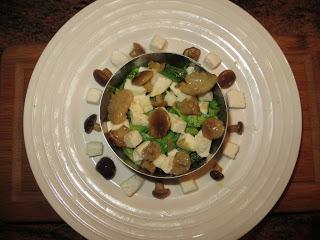 TIRAS CINTAS DE CALABACÍN CON SETAS Y MOZZARELLA TIRAS CINTAS DE CALABACÍN CON SETAS Y MOZZARELLA