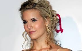 La atractiva, Maggie Grace , cumple 32 años