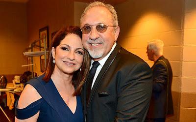 Shakira actuará ante el Papa Francisco en EE.UU Shakira actuará ante el Papa Francisco en EE.UU