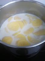 Patatas Gratinadas Estilo Delfinés (Gratin Dauphinois) Patatas Gratinadas Estilo Delfinés (Gratin Dauphinois)