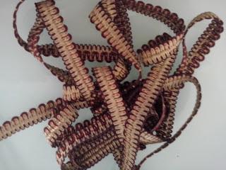 ♥ ♥ ♥ ESCABEL TAPIZADO LINEAS ACTUALES ♥ ♥ ♥ ESCABEL TAPIZADO LINEAS ACTUALES