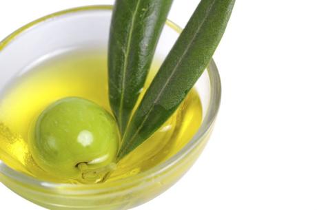 Los beneficios del aceite de oliva , una vida sin infartos Aceite-de-oliva-en-copa.jpg-1024x681
