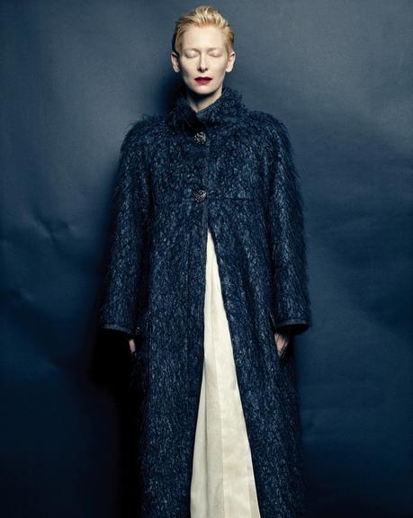 Tilda Swinton luce todo Chanel para Vogue Korea