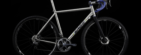 Sage Cycles ofrece una llamativa máquina en titanio Barlow para cicloturismo Sage Cycles ofrece una llamativa máquina en titanio Barlow para cicloturismo