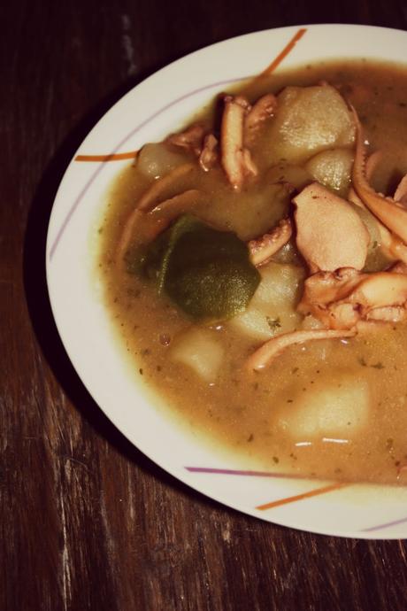 GUISO DE CALAMAR GUISO DE CALAMAR