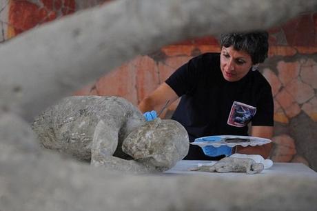 Erupción del Vesubio sobre Pompeya