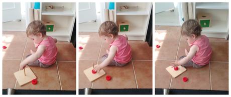 Materiales Montessori Infilare: Discos en guía vertical – Infilare: Discs on vertical dowel Materiales Montessori Infilare: Discos en guía vertical – Infilare: Discs on vertical dowel