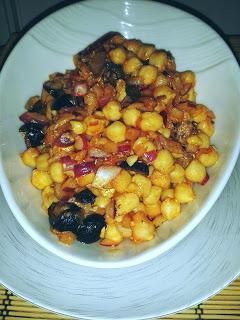 Ensalada de Garbanzos con Pimentón Ensalada de Garbanzos con Pimentón