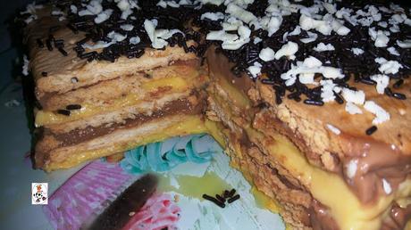 TARTA DE GALLETAS CON DOS CHOCOLATES