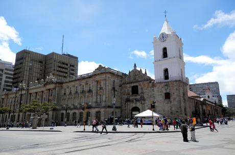 Bogotá, entre calles y carreras Bogotá, entre calles y carreras