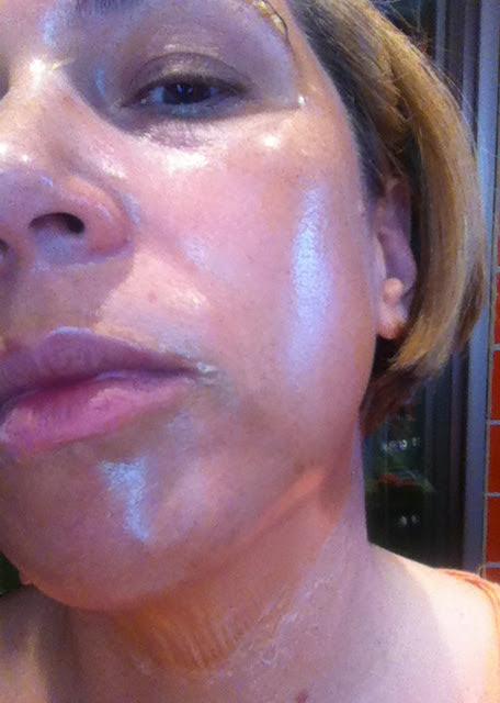 Debemos evitar el contorno de ojos y de labios. Cómo elegir la mejor mascarilla para el rostro
