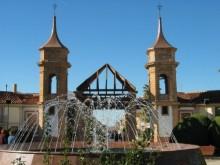 La Carolina, paisaje entre chimeneas al pie de Sierra Morena La Carolina, paisaje entre chimeneas al pie de Sierra Morena