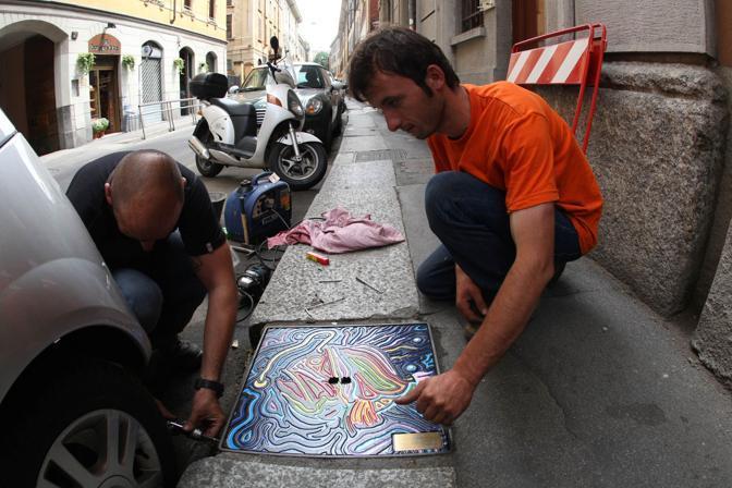 Tombini en Milano