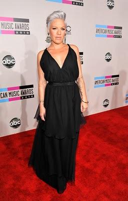 American Music Awards 2010 - Red Carpet