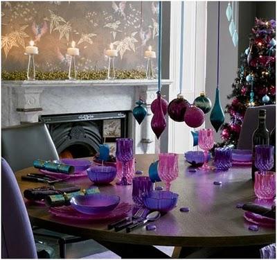 El morado es tendencia para decorar esta Navidad. decoracion de navidad con morado o lilia