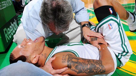 Shaq sigue siendo Shaq; West a la enfermería y nueva victoria Shaq sigue siendo Shaq; West a la enfermería y nueva victoria