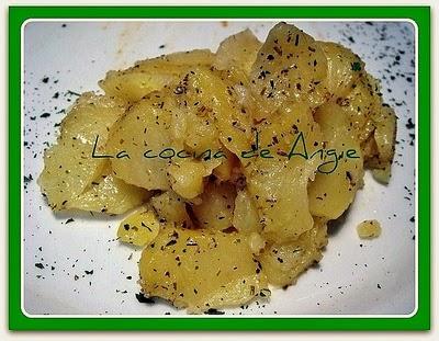 PATATAS AROMÁTICAS AL MICROONDAS